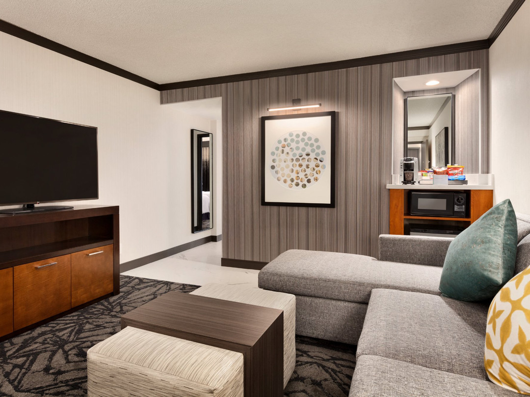 Embassy Suites by Hilton Santa Clara Silicon Valley主图