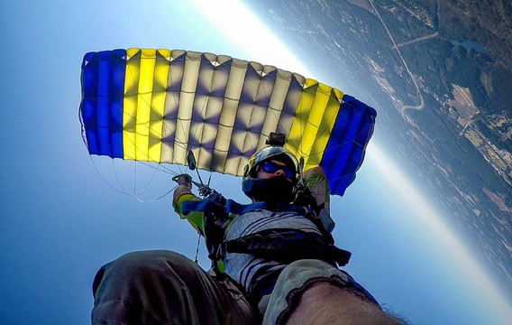 The Jumping Place Skydiving Center-斯泰茨伯勒必去景点