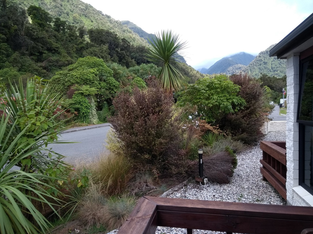 高山冰川汽车旅馆主图