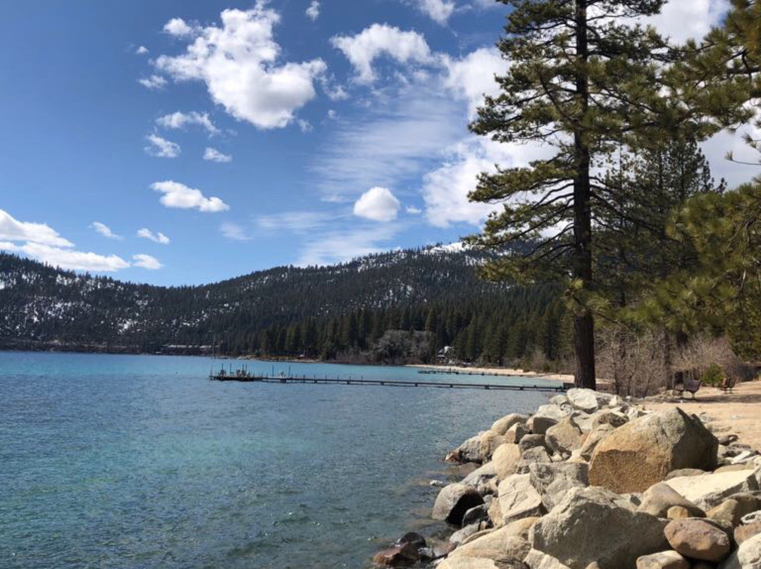 太浩湖七海酒店主图