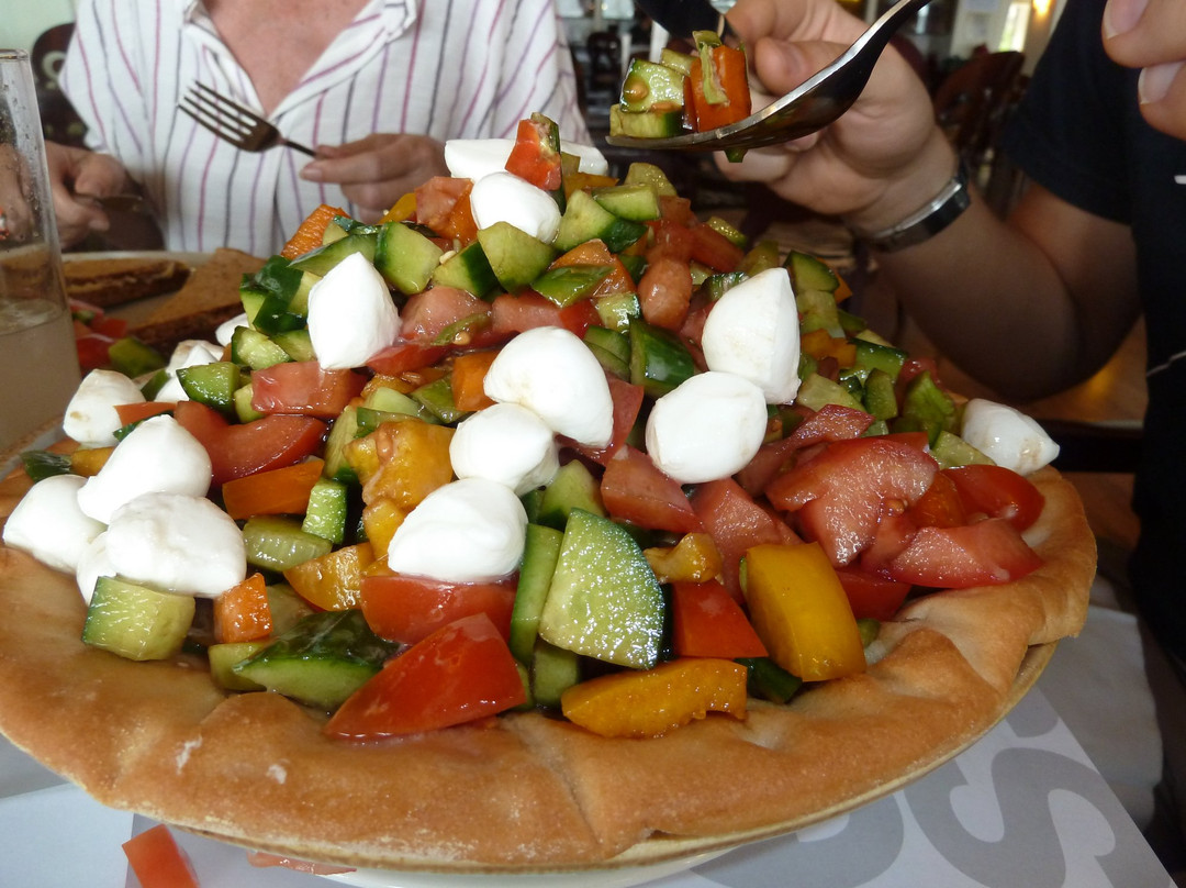 里蒙加雷基内瑞斯酒店主图