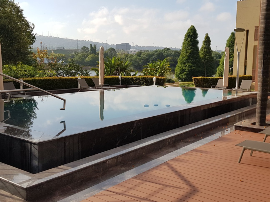 圣安德鲁签名温泉宾馆主图