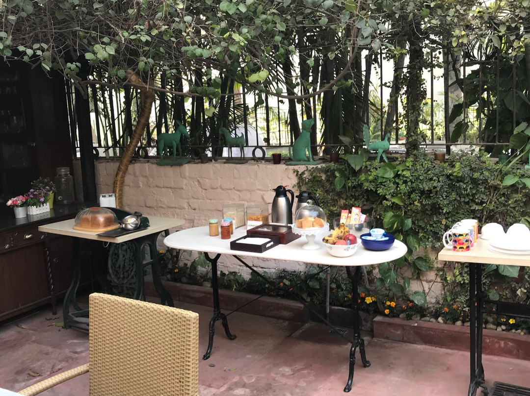 德芙娜旅馆主图