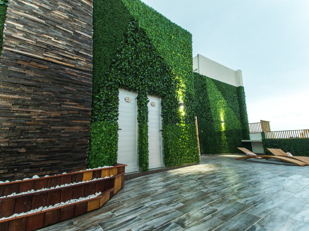 克利佩顿酒店主图