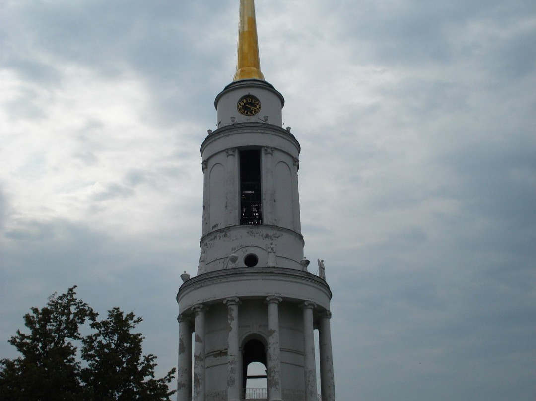 Belltower with the Church of St. Nicholas the Wonderworker景点图片