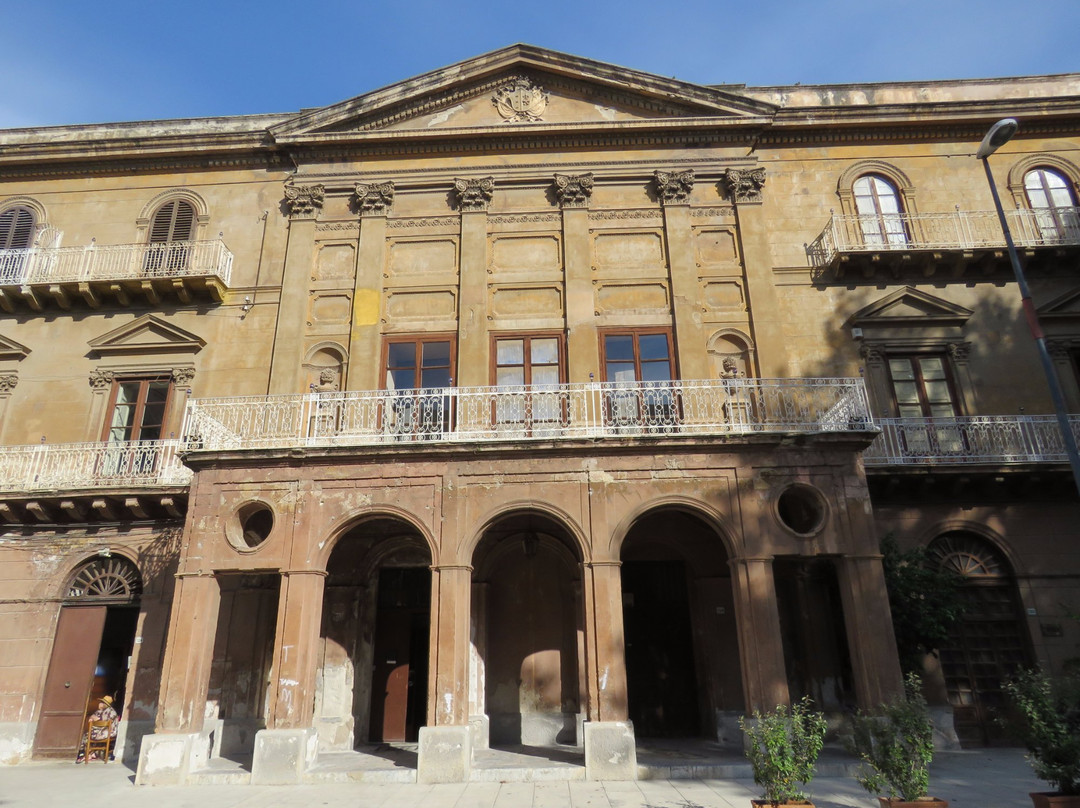 Belmonte Mezzagno旅游景点-Palazzo De Gregorio