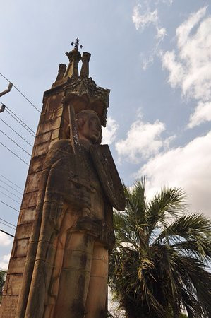 Statue of Roland-Rolandia必去景点