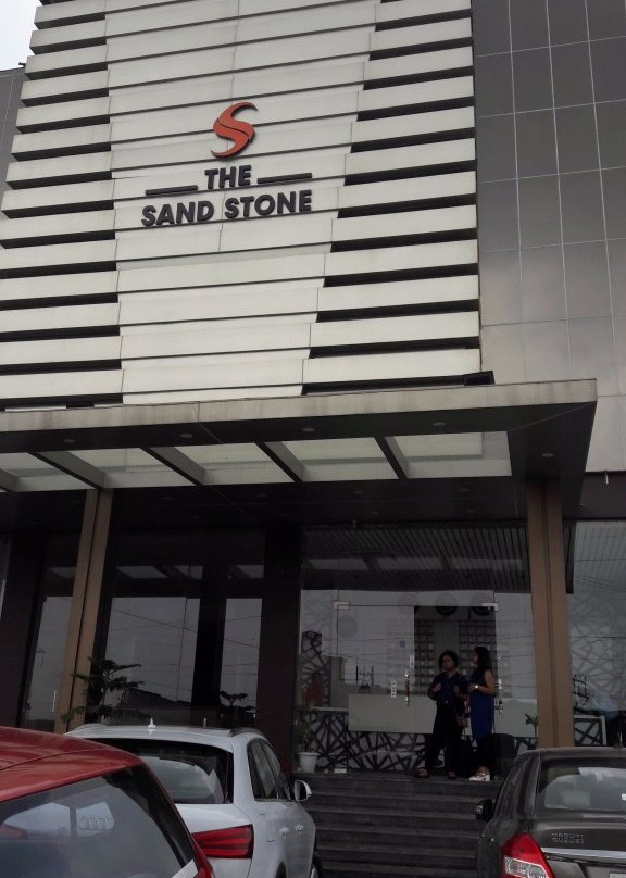 桑兹通酒店主图