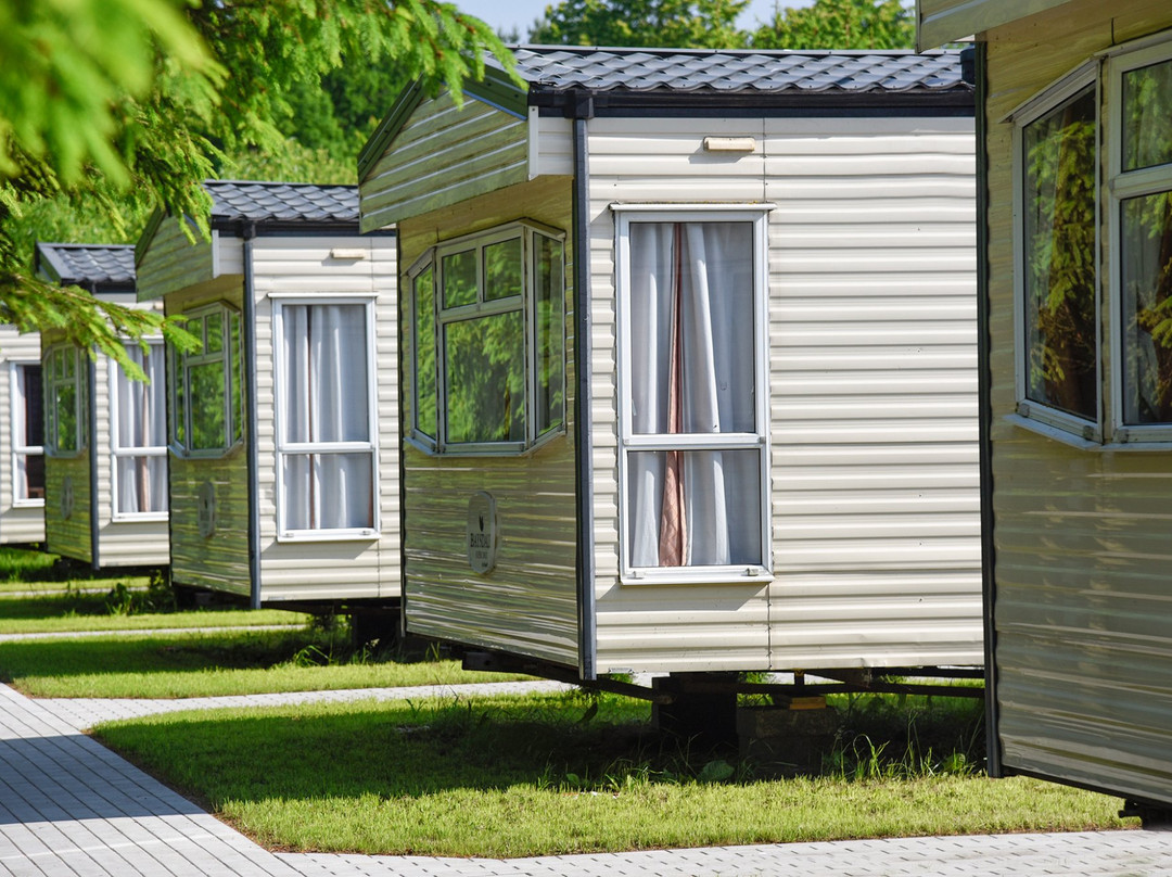 Holiday Lodge