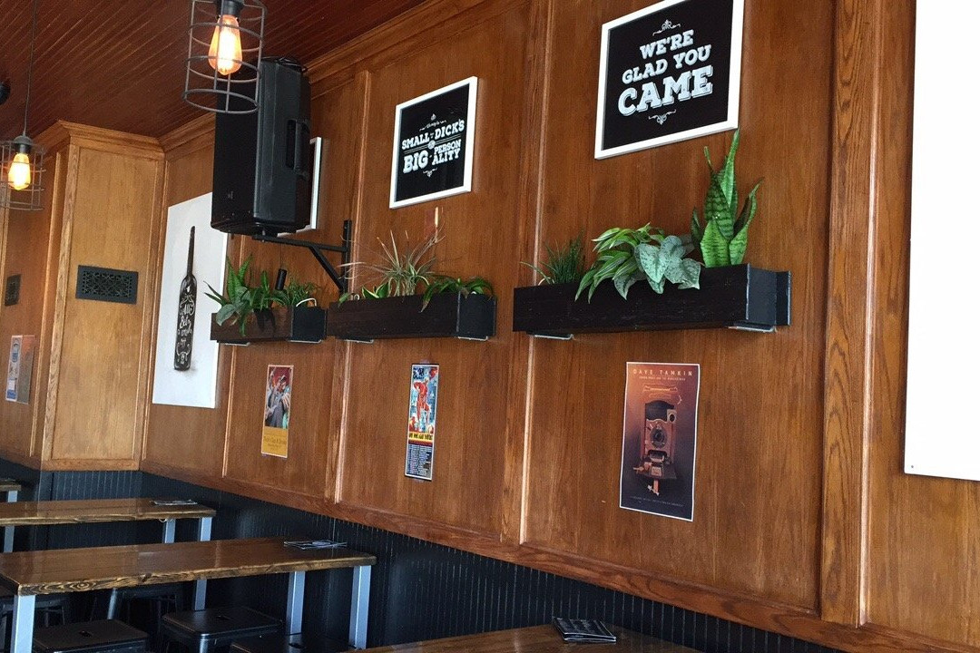 Dick's Tap & Shake Room-锡达拉皮兹必去景点