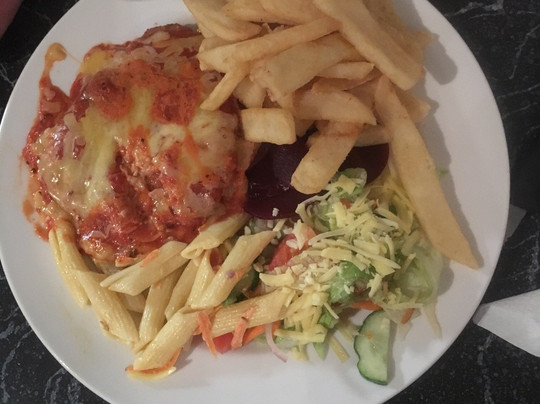 Richmond餐馆和美食-Mud Hut Hotel