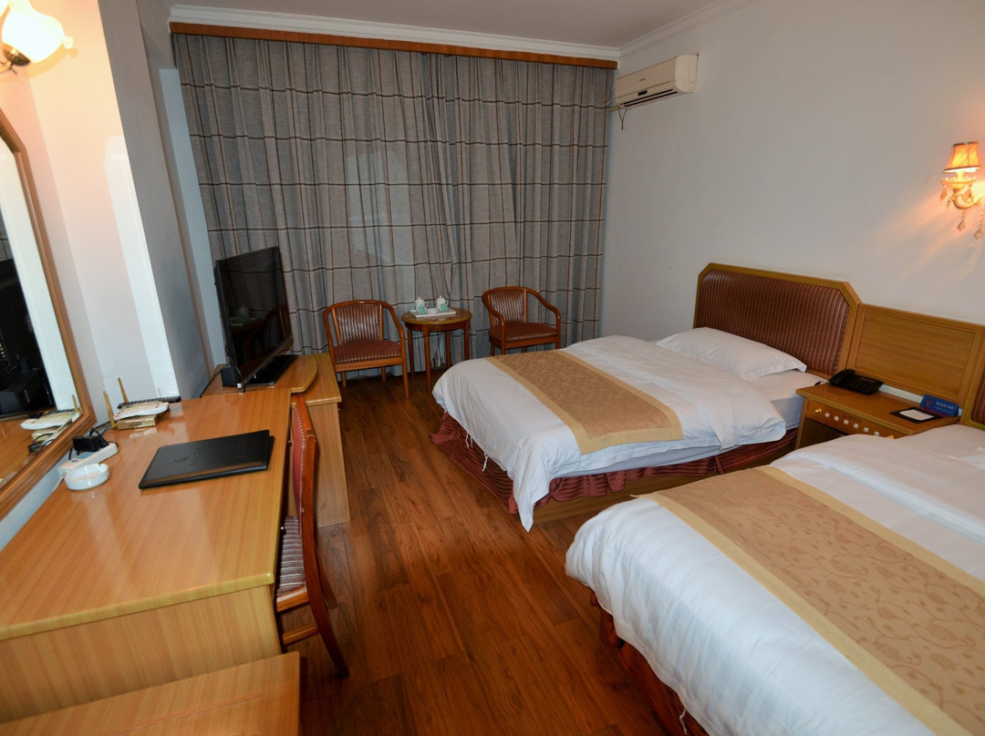 罗平县酒店住宿-多依河宾馆