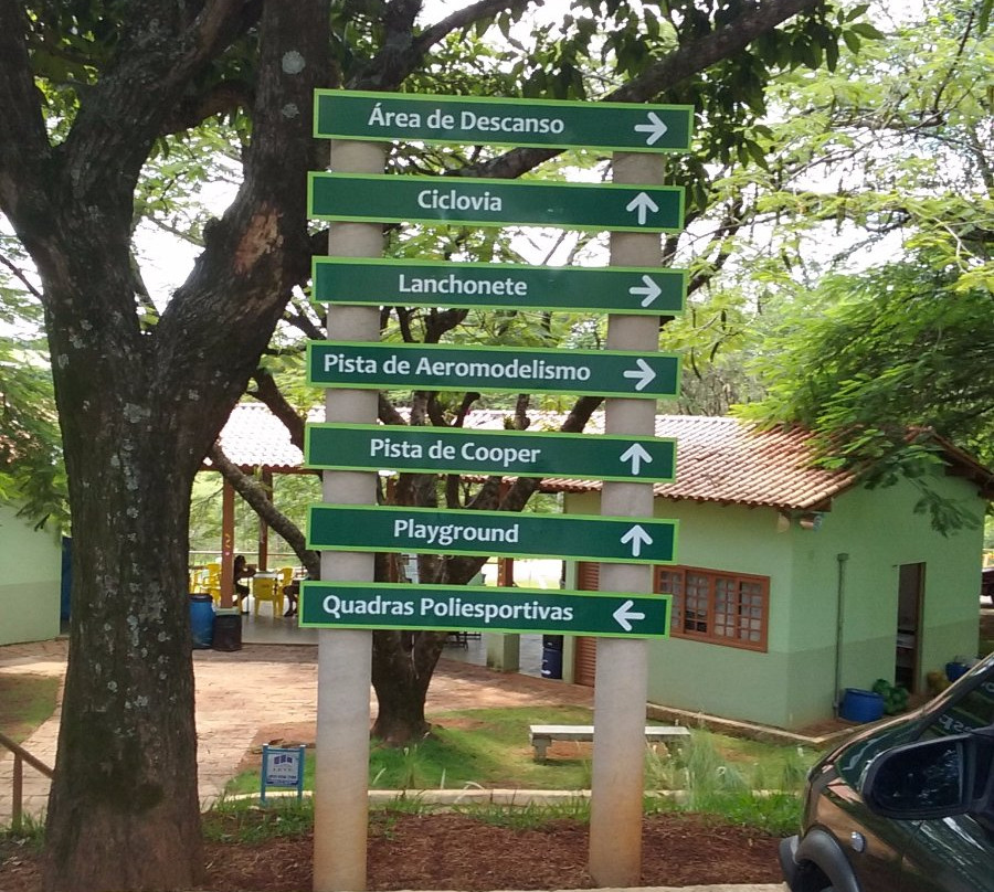 Parque Do Lago-Salto必去景点