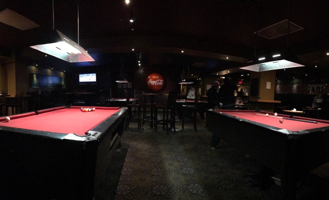 Storehouse Bar & Grill-Iqaluit必去景点