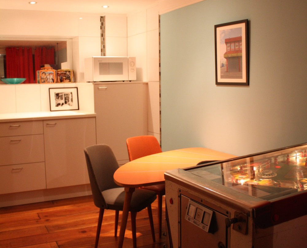 De Buitenmuur - Vintage Suite & Bohemian Loft, Elk Met Privé-Ingang en Jacuzzi
