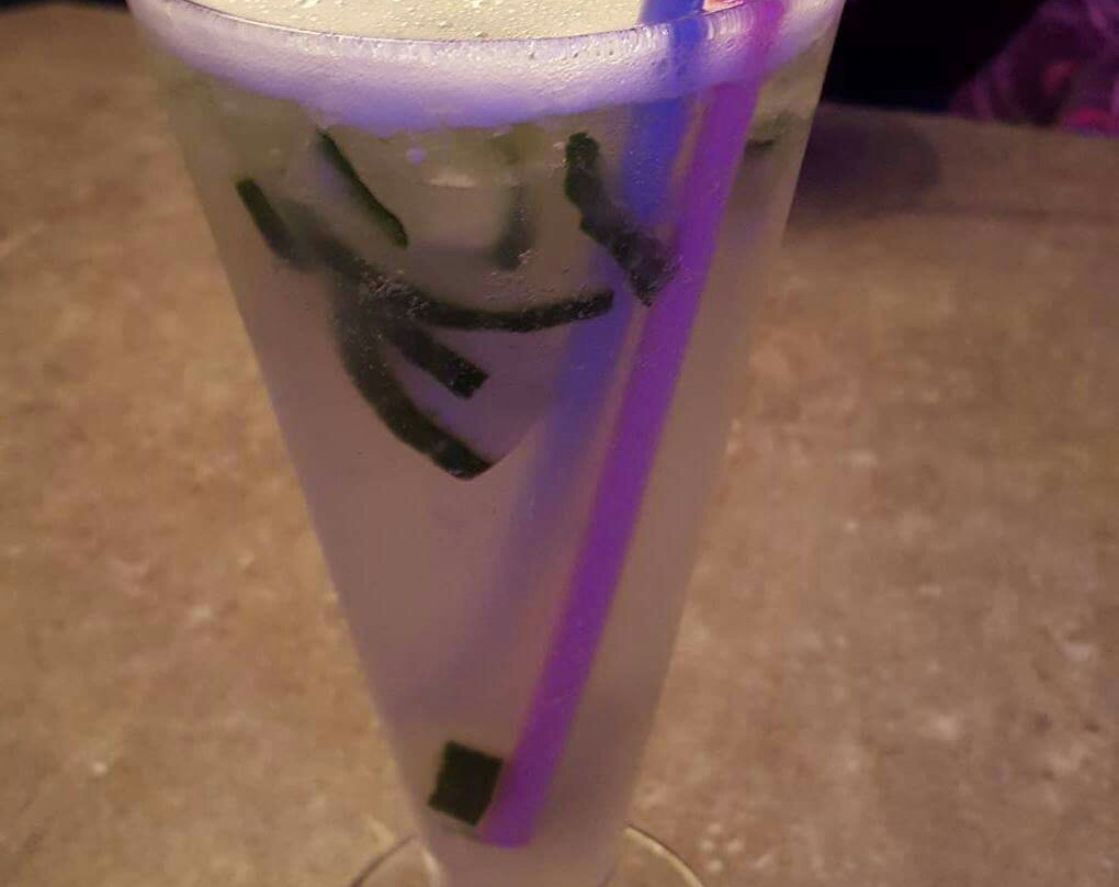 WhyNot Bar-依云必去景点