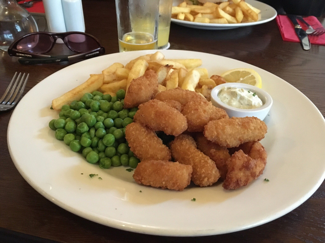 St. John's Town of Dalry餐馆和美食-The Ken Bridge Hotel