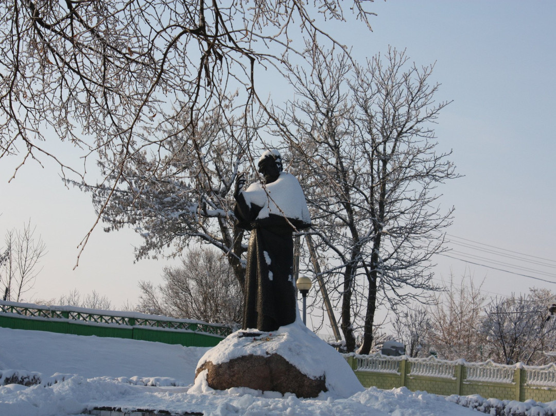 Monument to Mitskevich景点图片