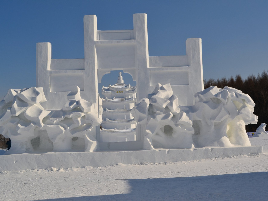 冰灯大观园-长春市必去景点