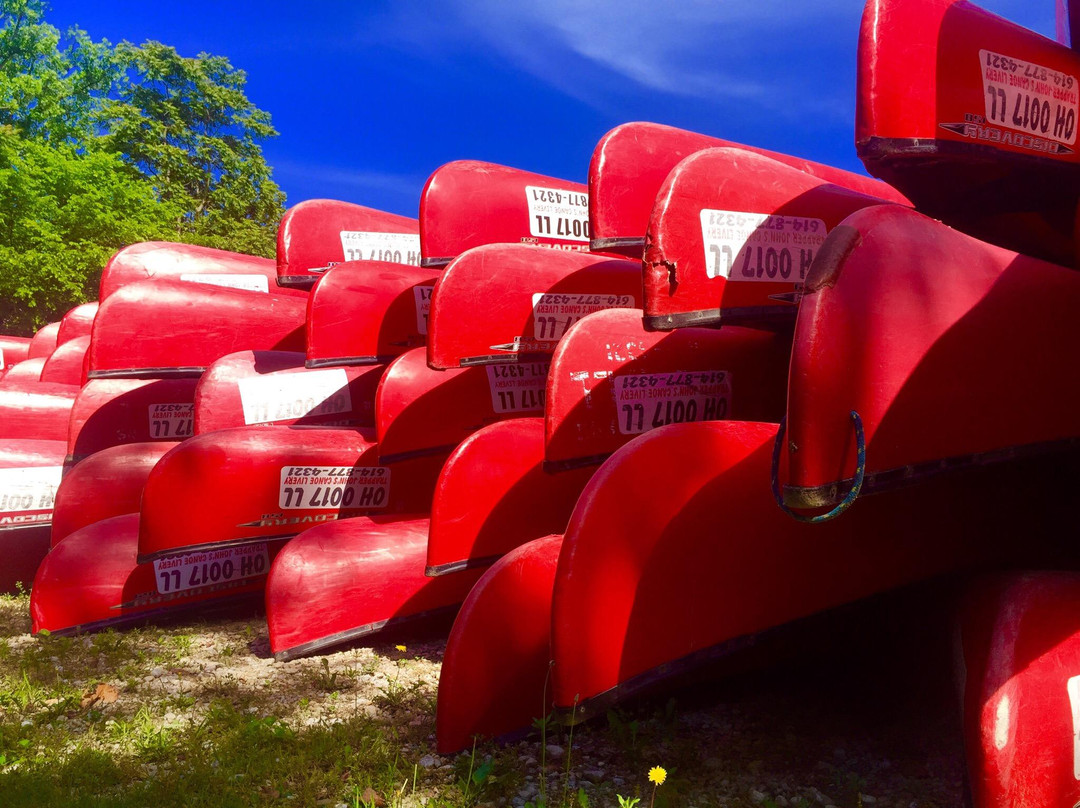 Trapper John's Canoe Livery-格罗夫城必去景点