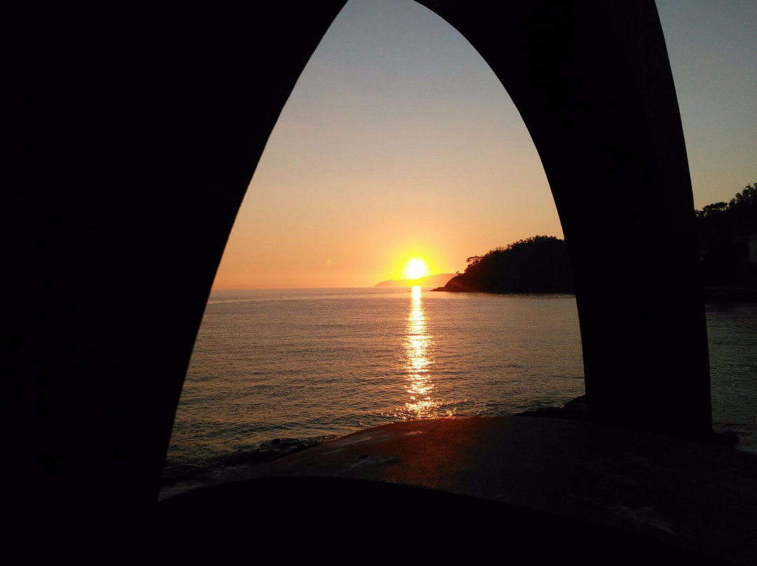 Playa De Ézaro景点图片