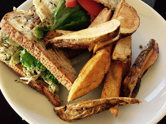 Stratus Kitchen & Bar