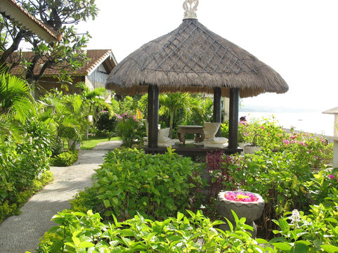 肯巴厘海滩简易别墅酒店主图