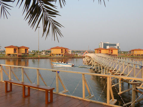 Ghuni餐馆和美食-CAFÉ EKANTÉ