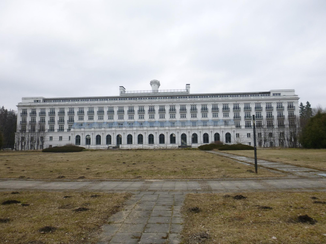 Kemeri Sanatorium Building景点图片