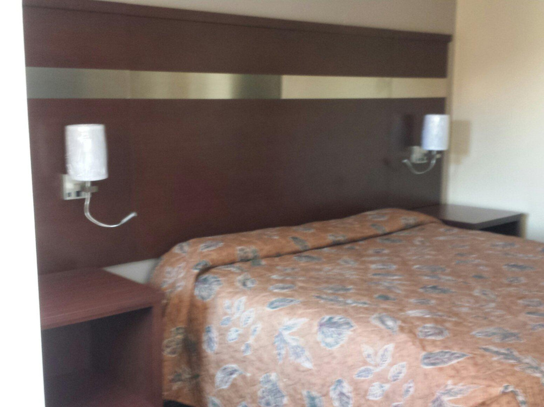 泰勒美国最有价值旅馆主图