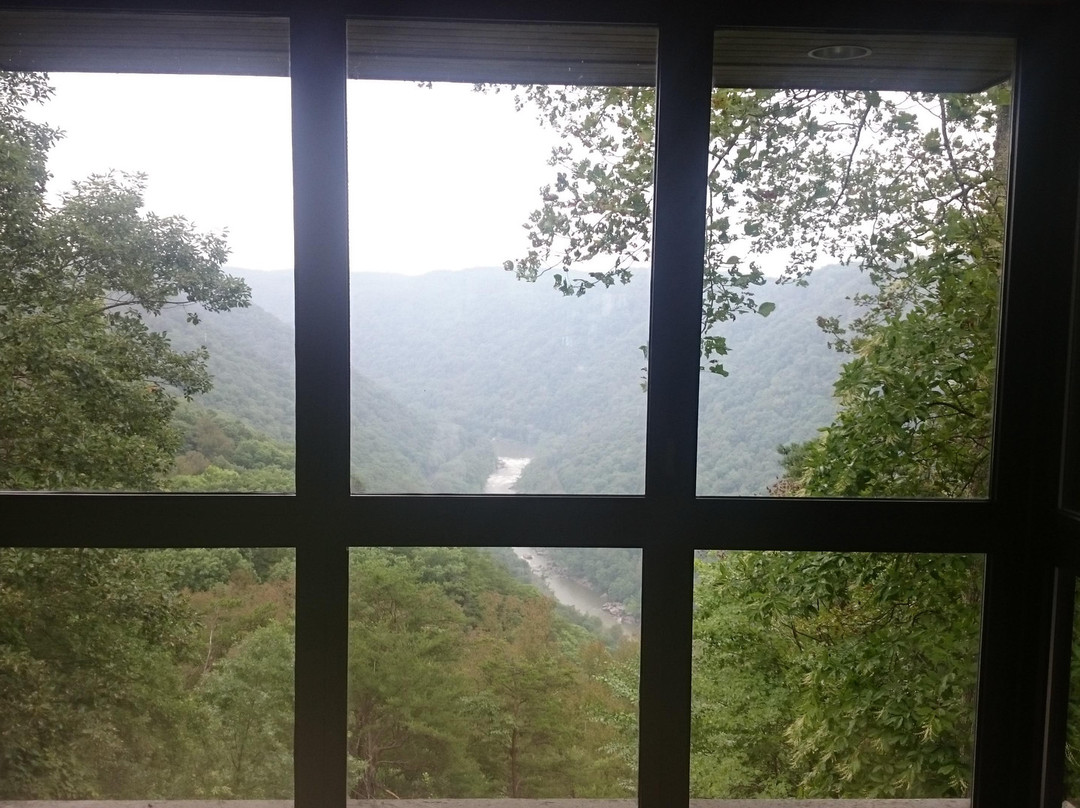 Canyon Rim Visitor Center-Lansing必去景点