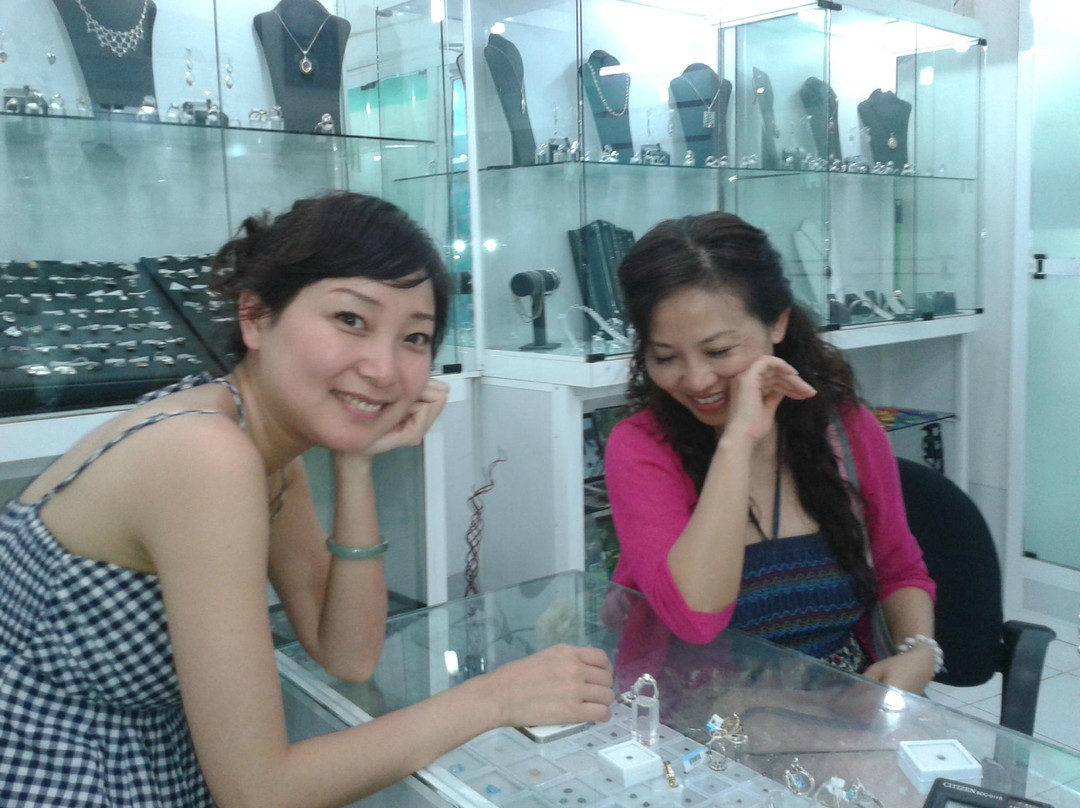 WAFA Jems & Jewelleries-加勒必去景点