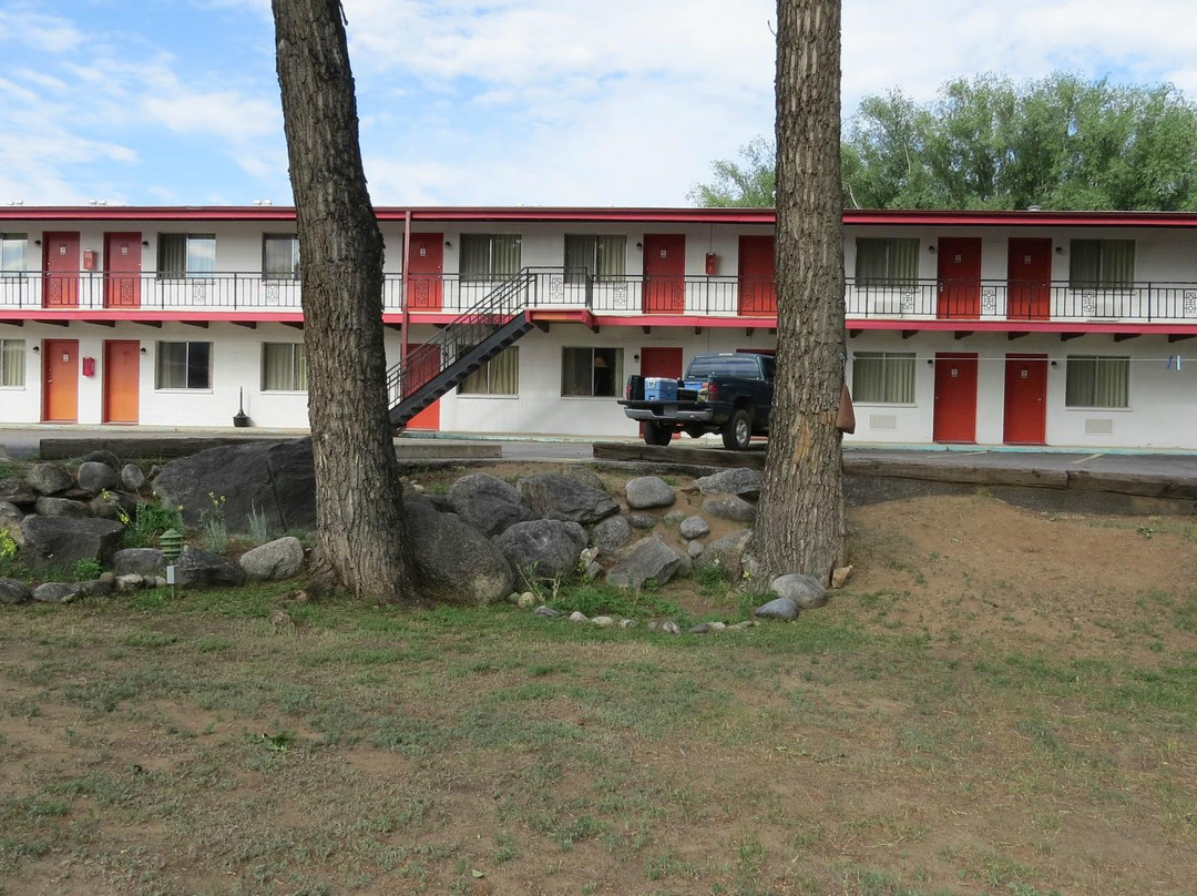 Great Western Sumac Lodge