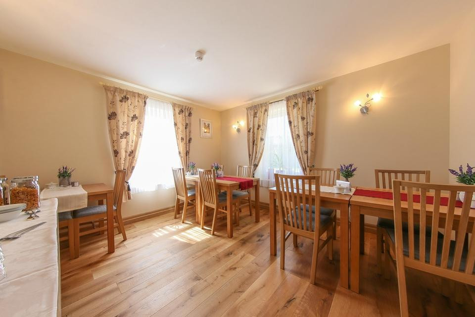 Brackley Oaks Guest House主图