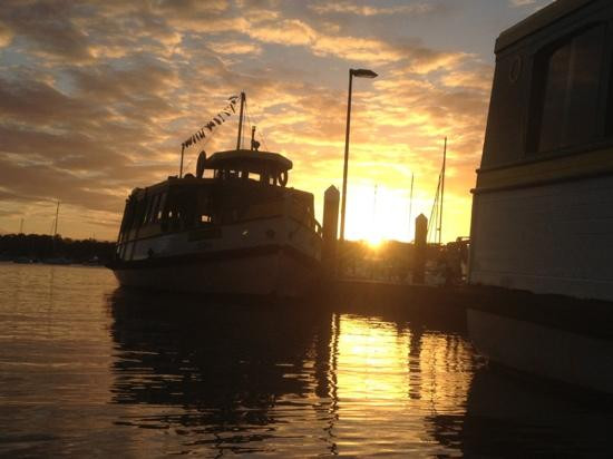 Cronulla & National Park Ferry Cruises-克罗纳拉必去景点
