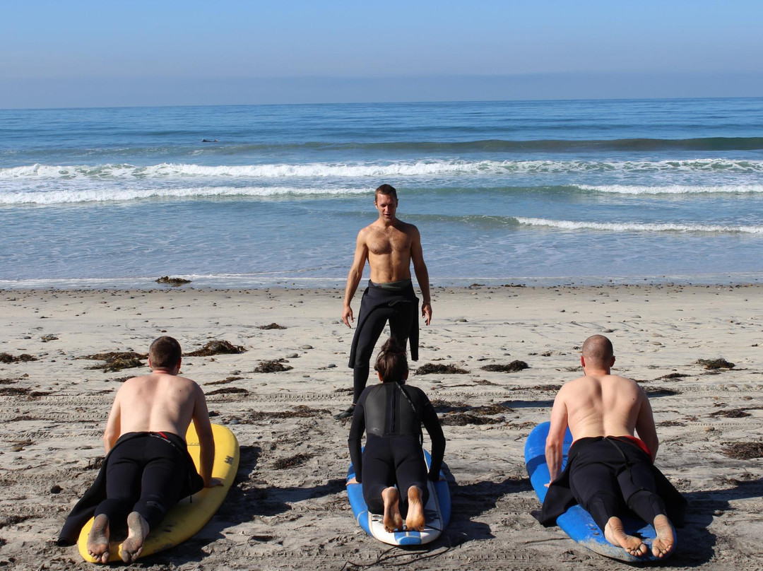 Encinitas Surf Lessons-恩西尼塔斯必去景点