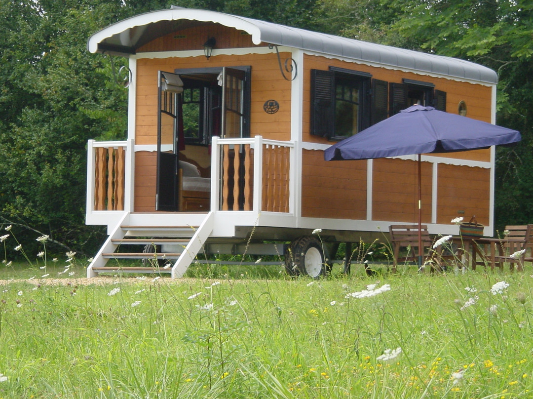 Domaine De Fonroques主图