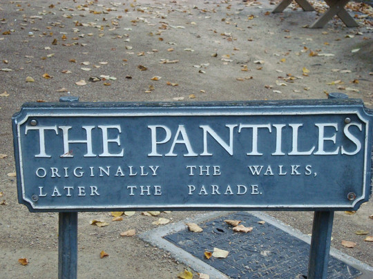 The Pantiles-皇家滕布里奇韦尔斯必去景点