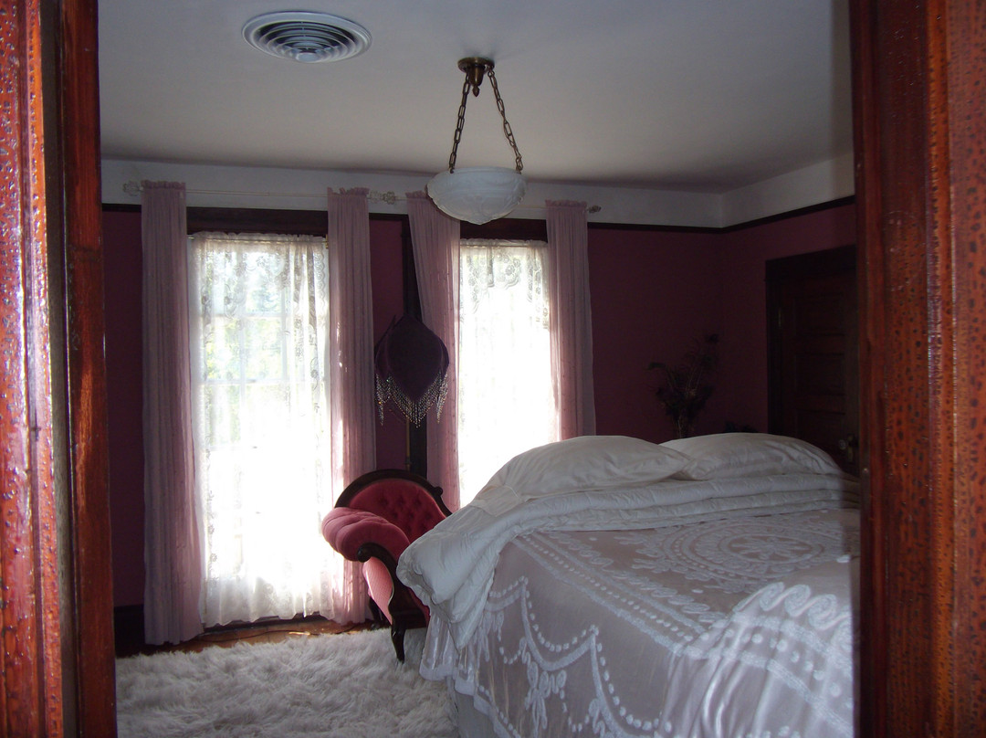 Twisted Willow Inn主图