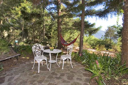 山区城堡酒店主图