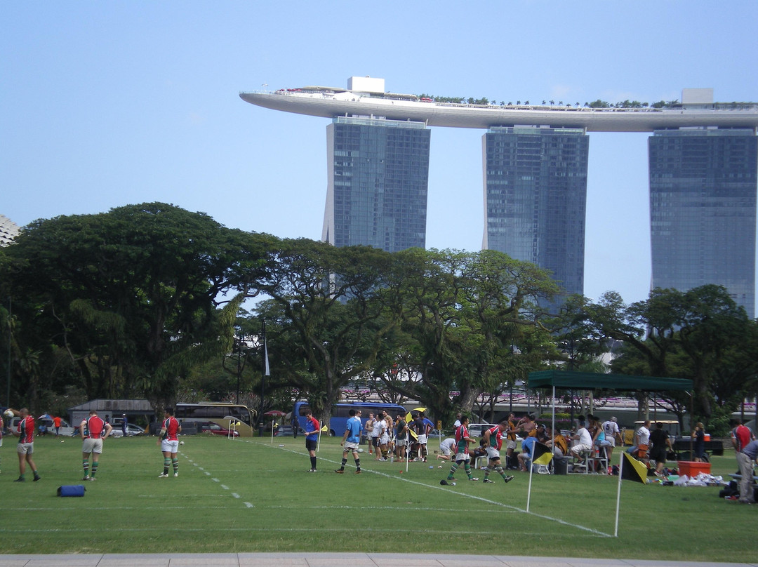政府大厦大草场-新加坡必去景点