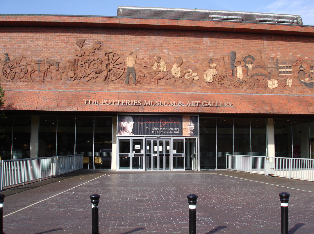 The Potteries Museum and Art Gallery景点图片