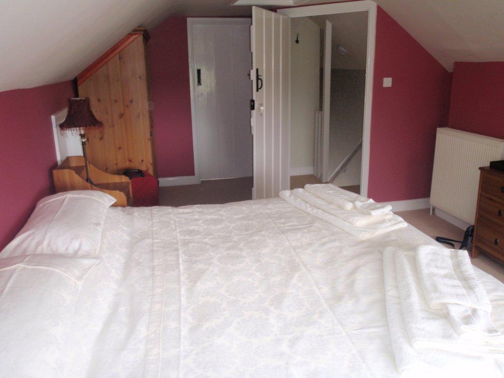 Glastonbury Properties - Hillside-客卧