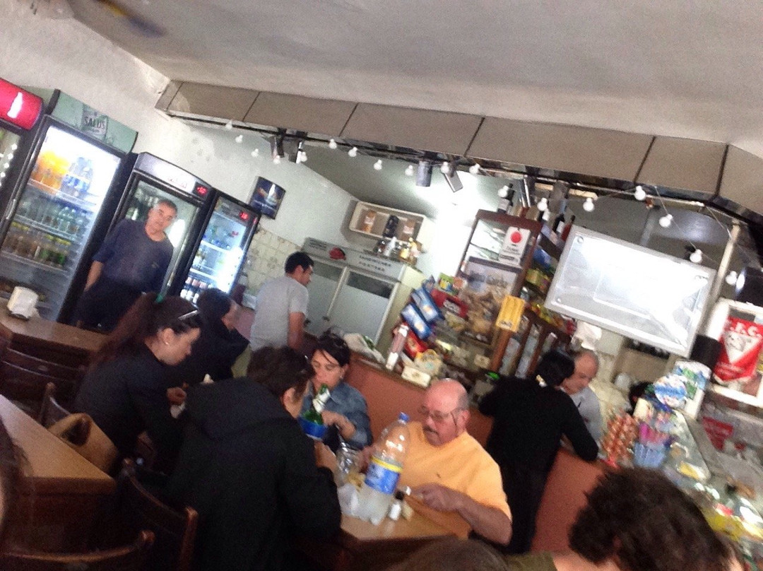 Tacuarembo餐馆和美食-La Sombrilla