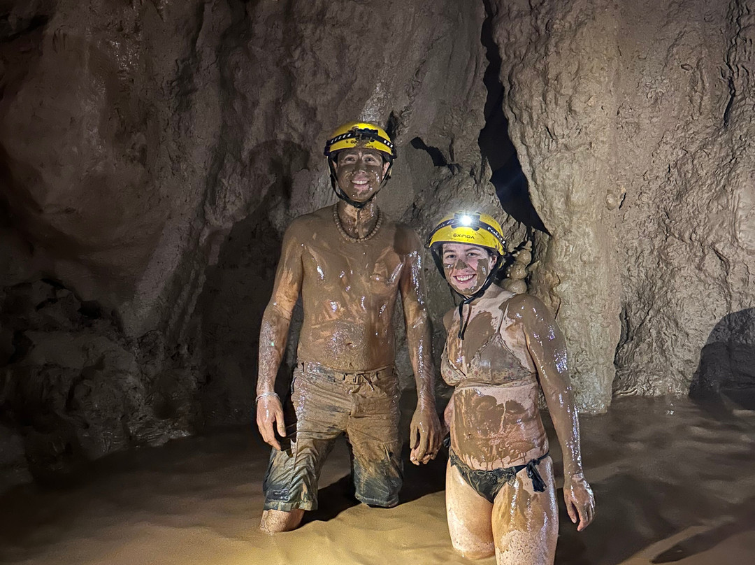 Phong Nha Tour To The Caves景点图片