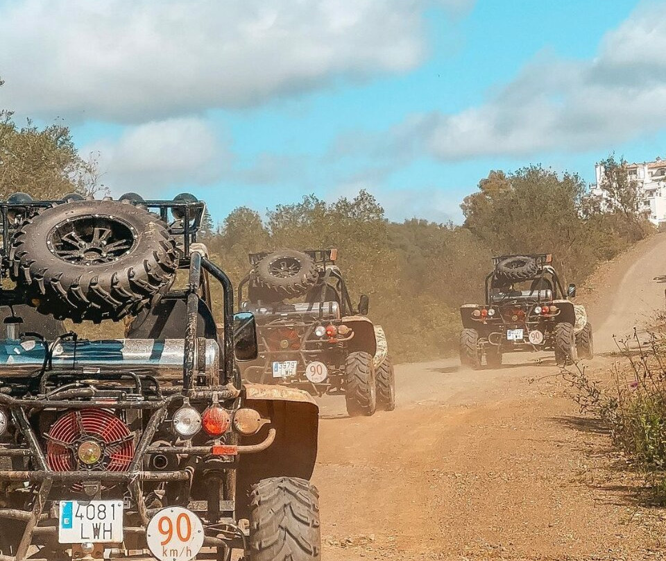 Mijas Buggys-Las Lagunas de Mijas必去景点