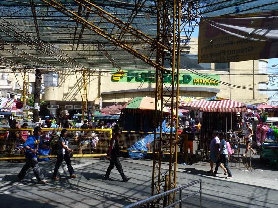 马尼拉市迪菲苏利亚市场-马尼拉必去景点