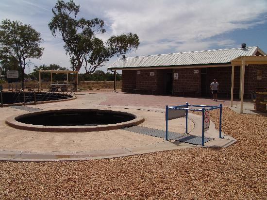 Artesian Baths-Lightning Ridge必去景点