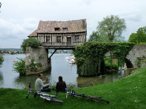 Fat Tire Tours 巴黎单车游-巴黎必去景点