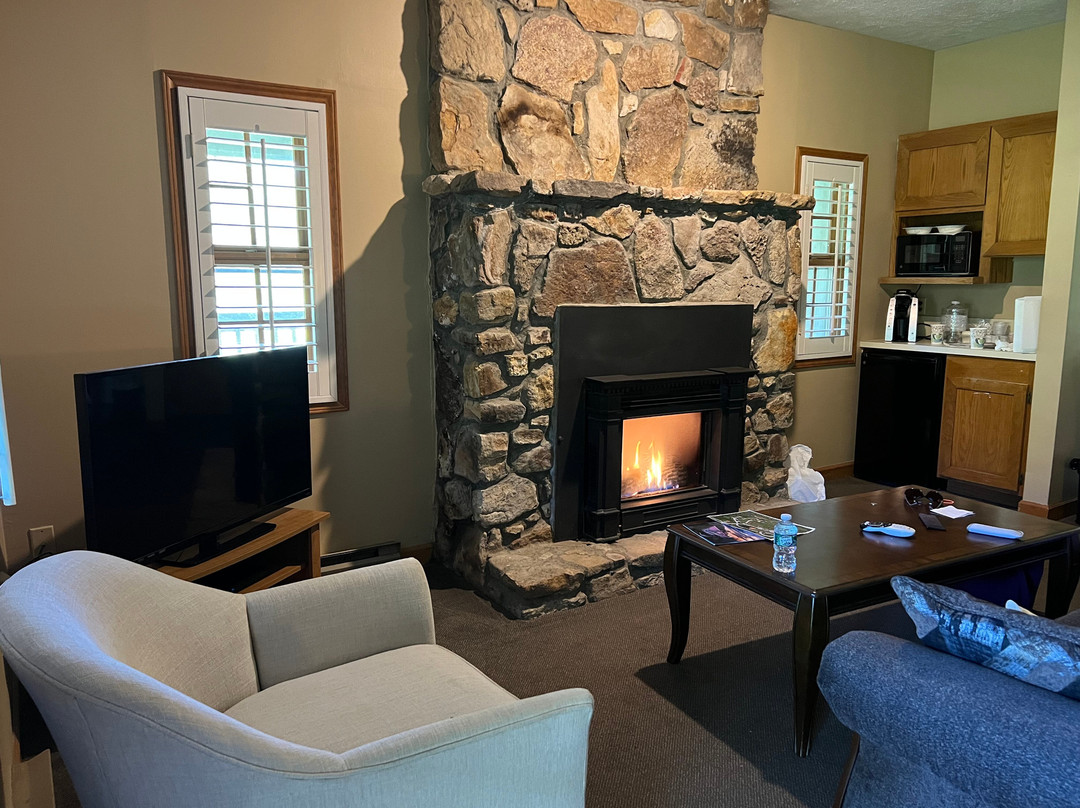 Mountain Lake Lodge主图